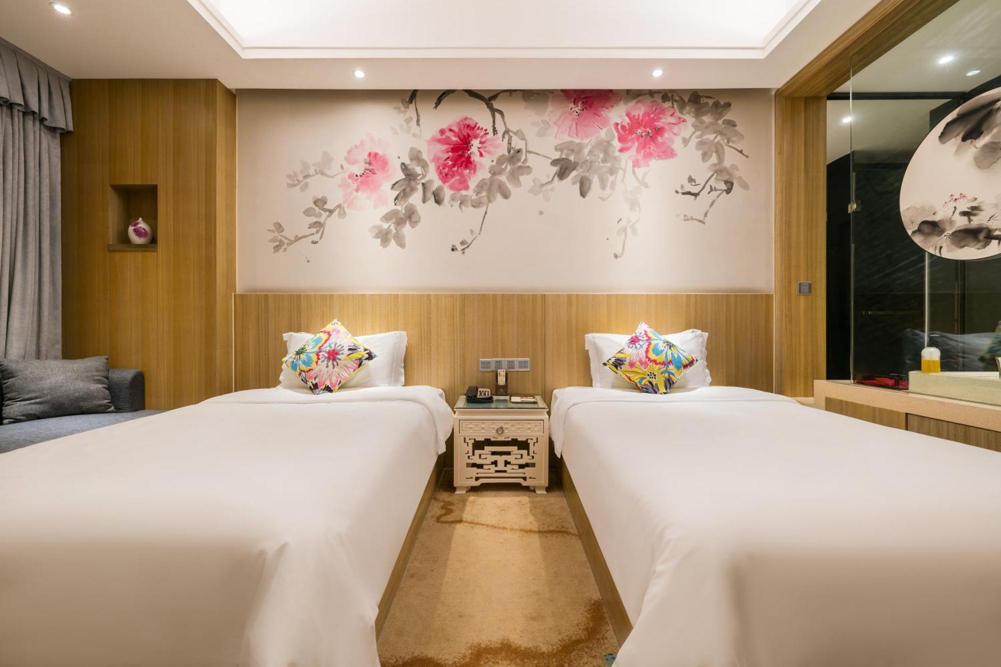 Paco Hotel Tаojin Metro Guangzhou - Free Shuttle Bus For Centen Fair Exterior foto