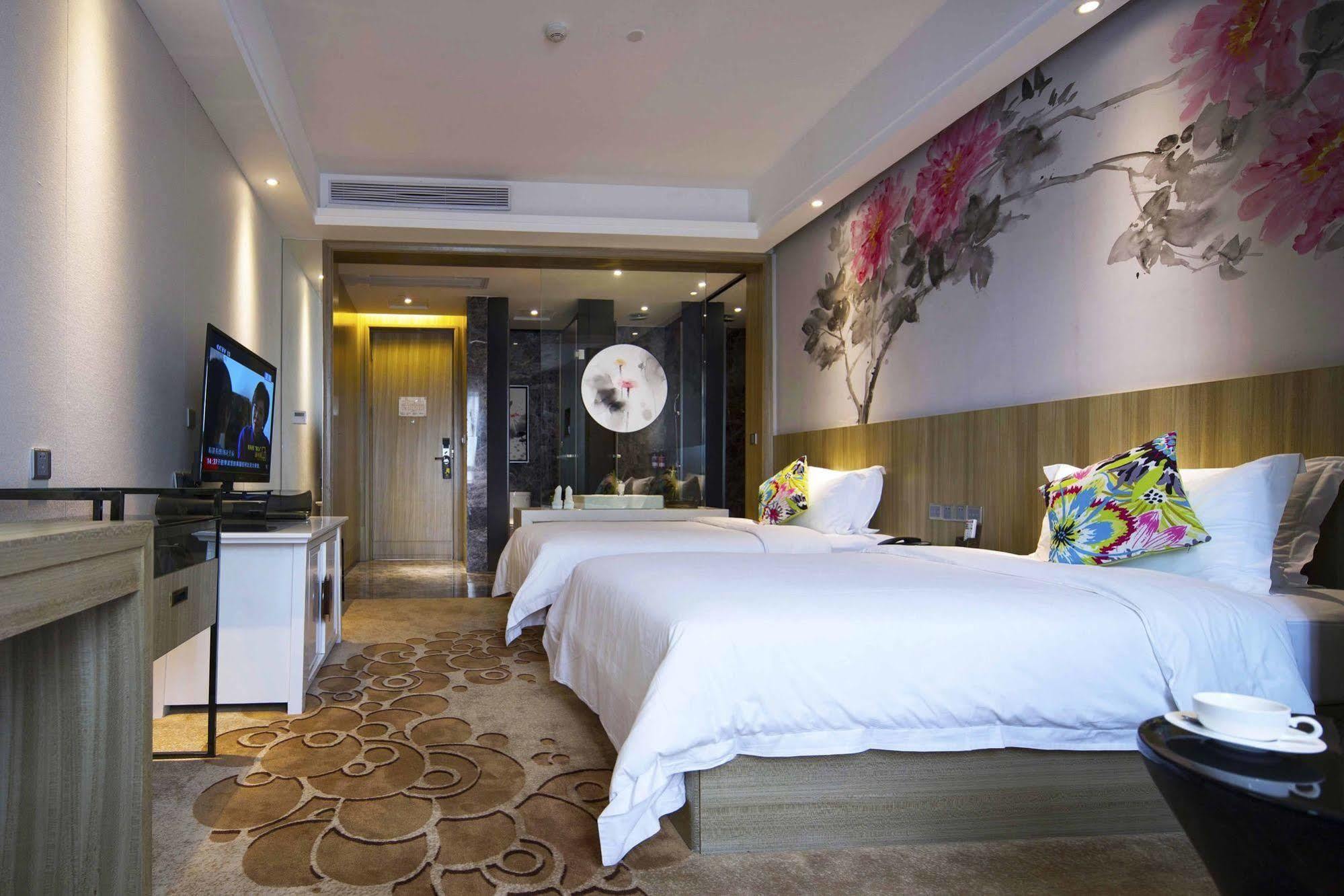 Paco Hotel Tаojin Metro Guangzhou - Free Shuttle Bus For Centen Fair Exterior foto